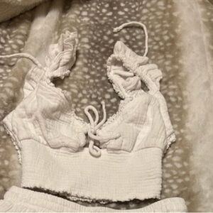 Olivaceous White Ruffled Crop Top